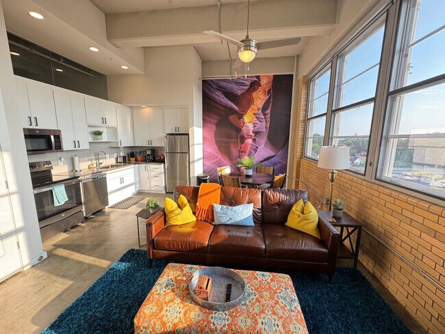 Foto del edificio - 1100 Richmond Hwy