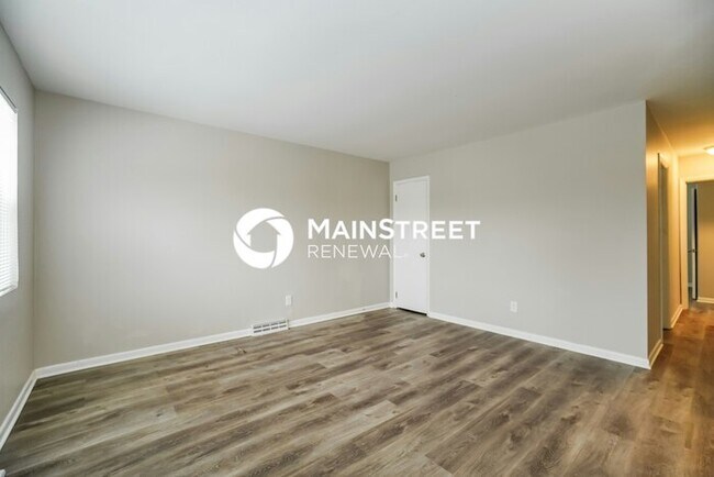 Foto del edificio - 3 Bedroom Pet-Friendly Home in Columbus, OH with Main Street Renewal