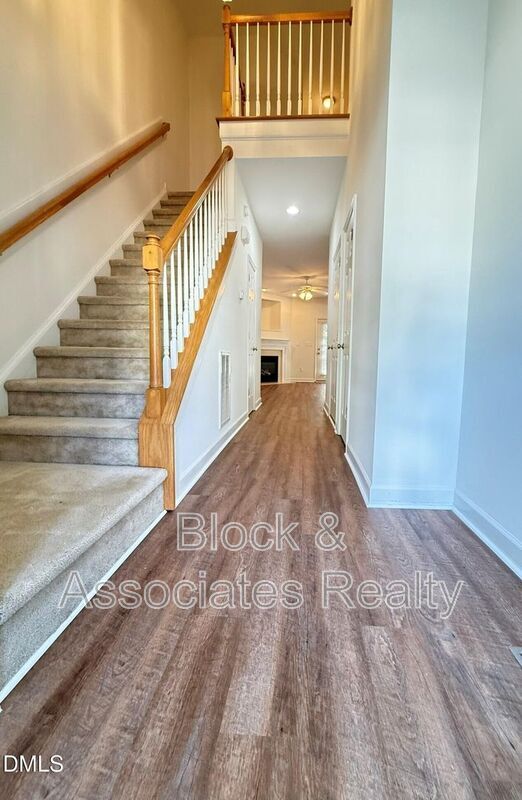 Building Photo - 5523 Cottonrose Ln