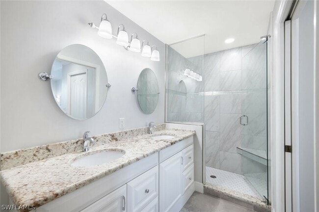 Building Photo - 16595 Lake Cir Dr