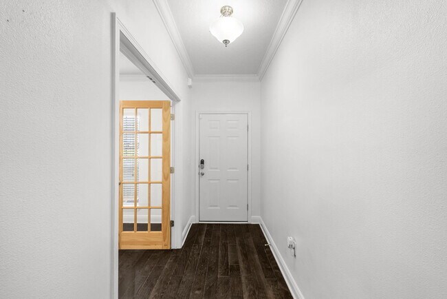 Building Photo - 282 Whispering Lake Dr