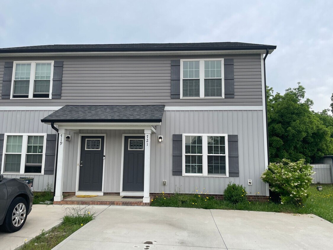 721 Fairview St, Kannapolis, NC 28083 Townhome Rentals in Kannapolis
