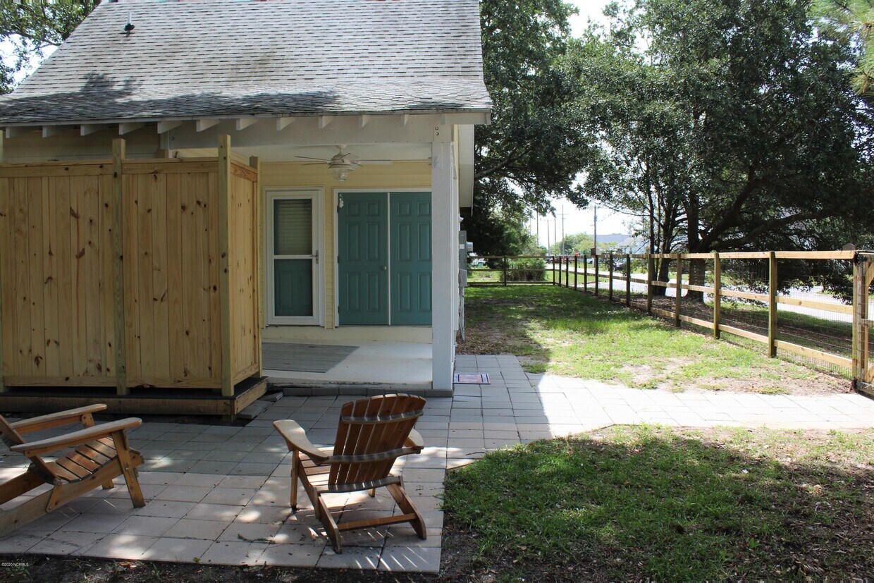 2312 Bay St, Morehead City, NC 28557 House Rental in Morehead City