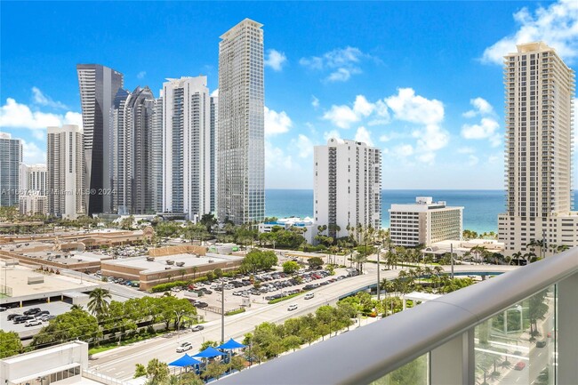 Foto del edificio - 300 Sunny Isles Blvd