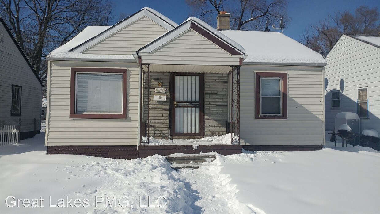 2 br, 1 bath House 8257 Minock House Rental in Detroit, MI