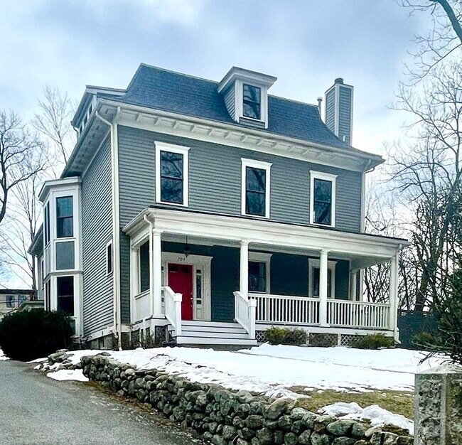 Foto del edificio - 704 Beacon St