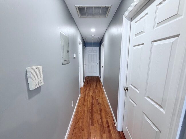 Building Photo - 181 Camden St