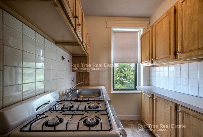 Foto del edificio - 1153 Commonwealth Ave