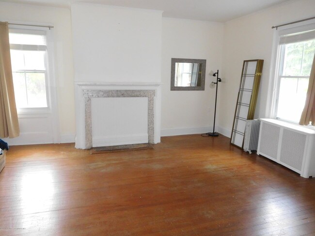 Building Photo - 108 Hartshorne Rd