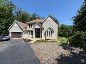Building Photo - 1304 Old Trail Rd