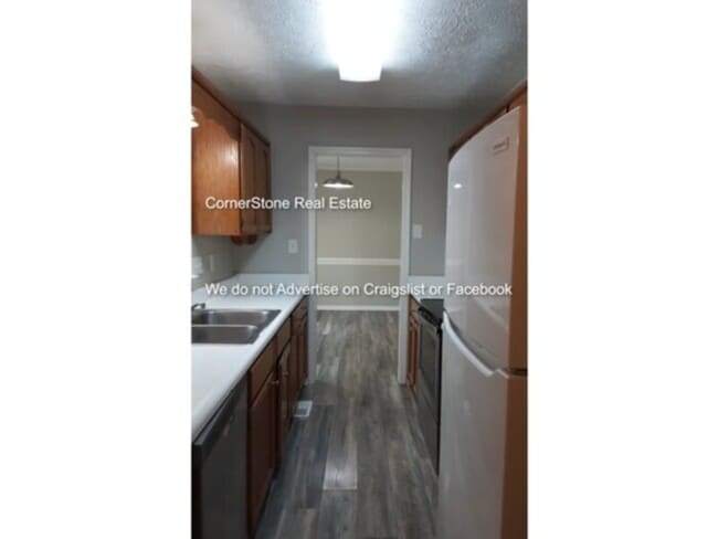 Foto del edificio - 5094 Ridley Ct