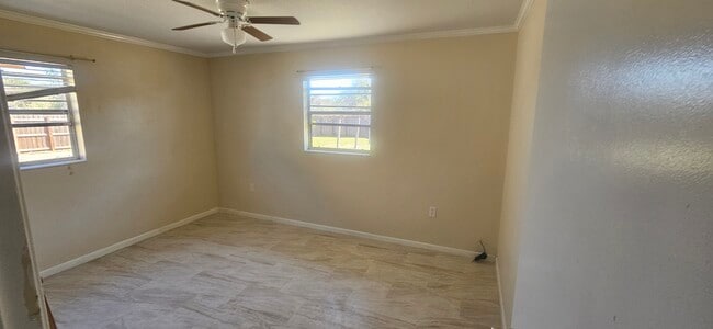 Building Photo - 31259 Fernway St