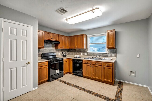 Building Photo - 18113 Little Sky Drive