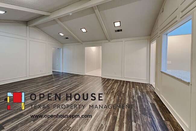 Foto del edificio - 2705 Loch Haven Dr Plano