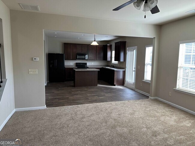 Foto del edificio - 15 Wesley Drew Ln