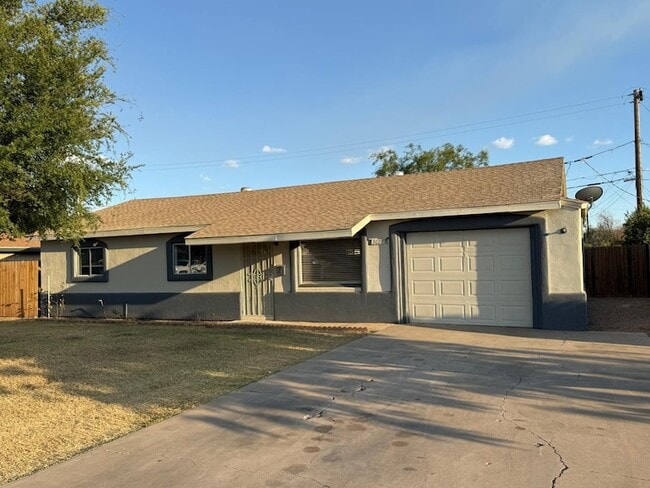 Photo - 3027 W San Miguel Ave House