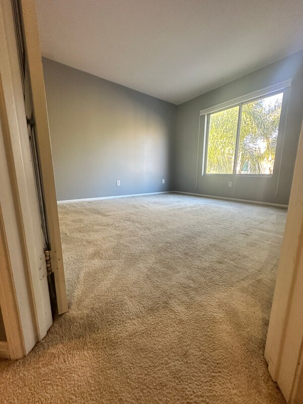 Foto del edificio - 10W Borden Rd