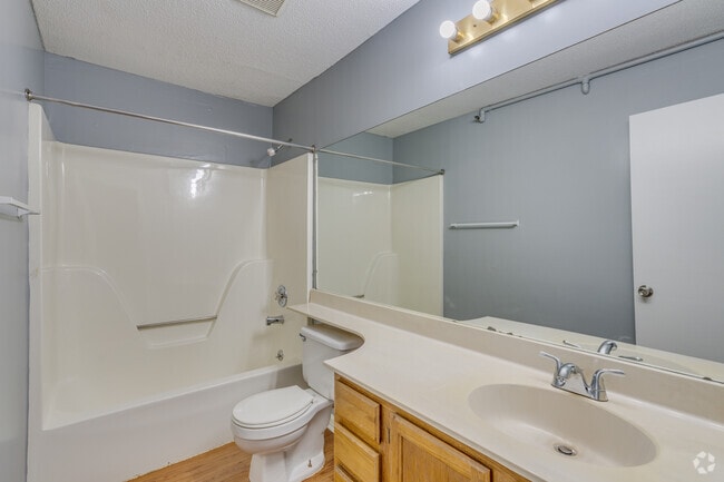 1HAB, 1BA - Baño de 500 pies cuadrados - Park Ridge Apartments