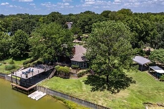 Building Photo - 111 Hickory Creek Cir