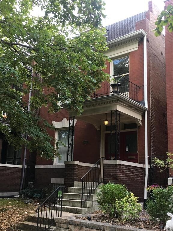 Primary Photo - Beautiful home within walking distance to ...