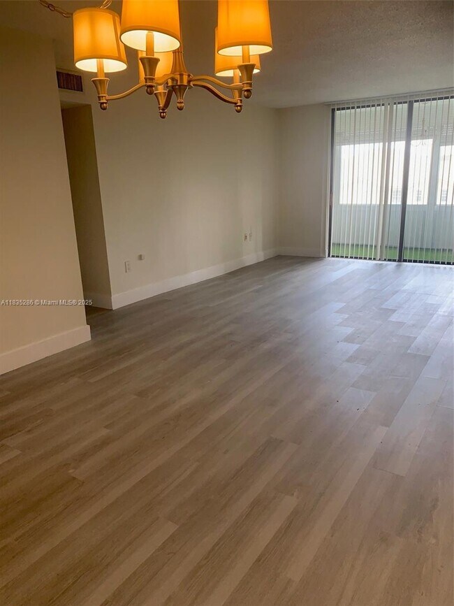 Building Photo - 1830 SW 81st Ave