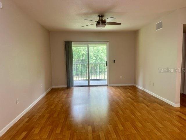 Foto del edificio - 725 Crest Pines Dr