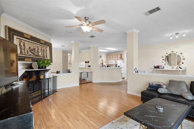 Foto del edificio - 8200 Edgemoor Pl