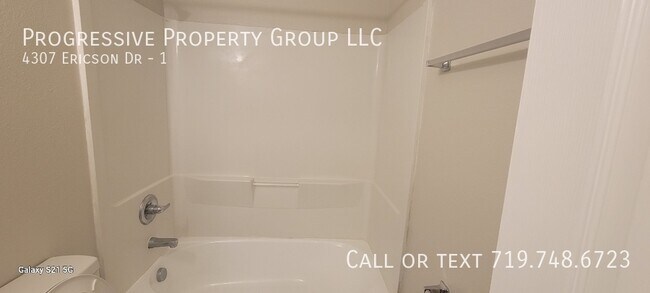 Building Photo - MOVE IN SPECIAL 50% OFF FIRST MONTH'S RENT...
