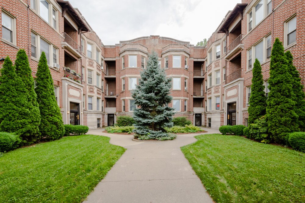 Foto principal - 437 E Oakwood Blvd