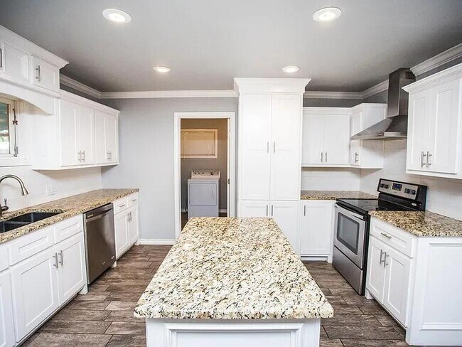 Foto del edificio - 4211 49th St