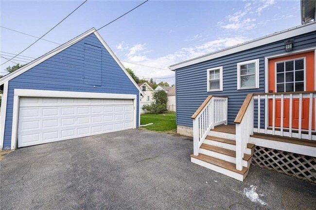 Building Photo - 46 Whiteford Rd