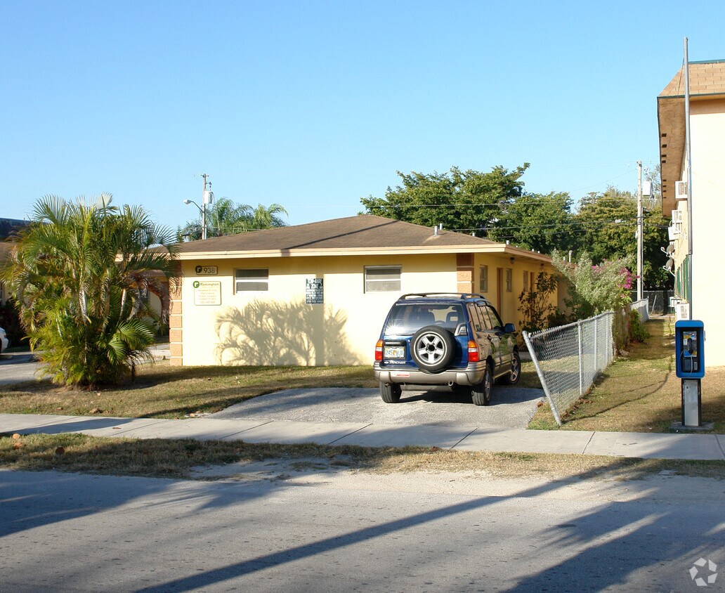 Foto del edificio - 930-938 NW 1st Ave