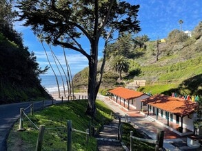 Building Photo - 4636 Via Carretas