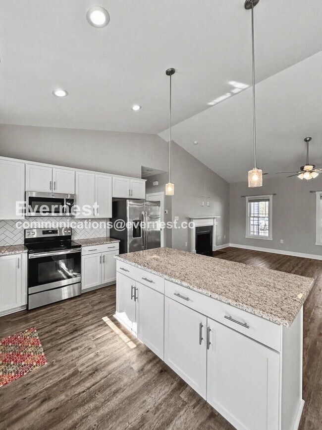 Foto del edificio - 3531 Davis Glade Ct