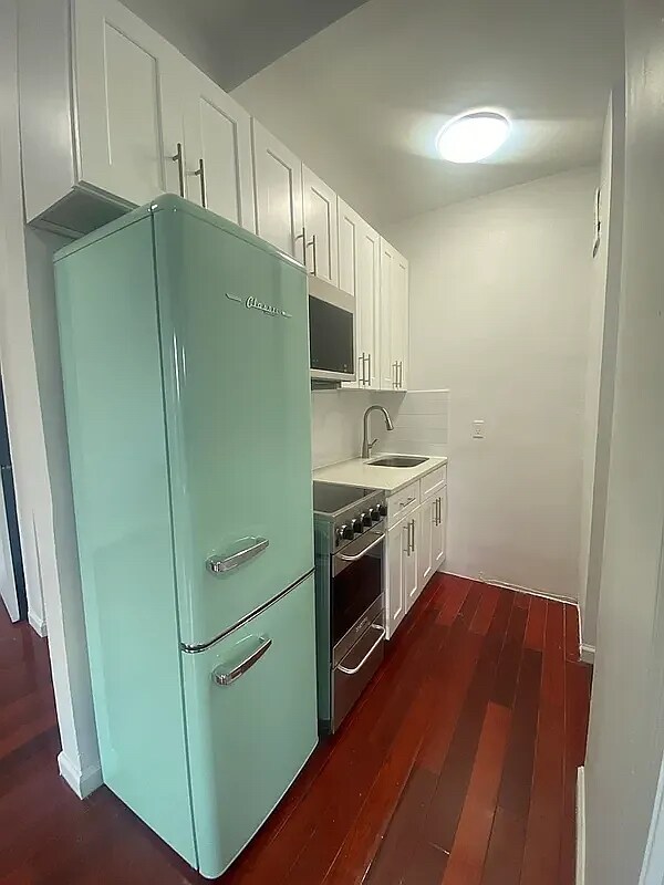 Foto del edificio - 350 Greene Ave