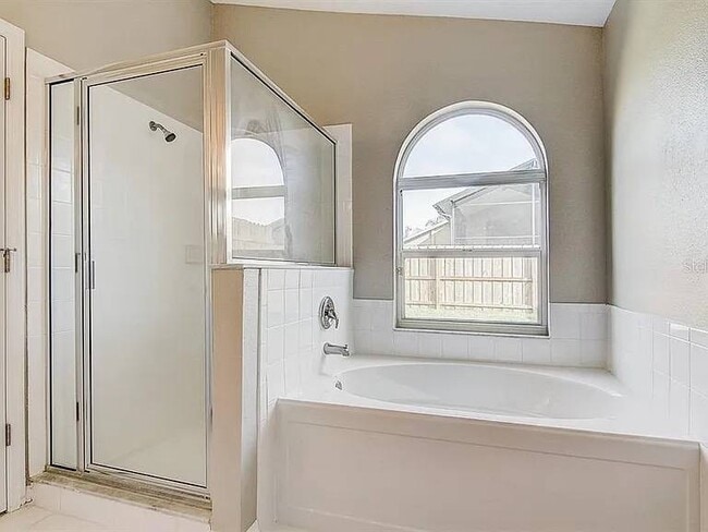 Foto del edificio - 7692 Stonebrook Cir