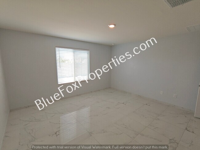 Building Photo - 5974 S Tappen Dr