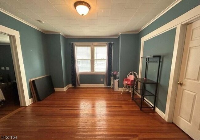 Building Photo - 31 Bamford Ave
