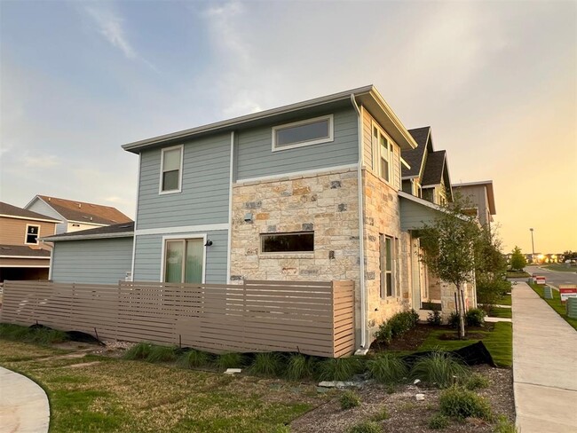 Building Photo - 7500 Emmylou Dr