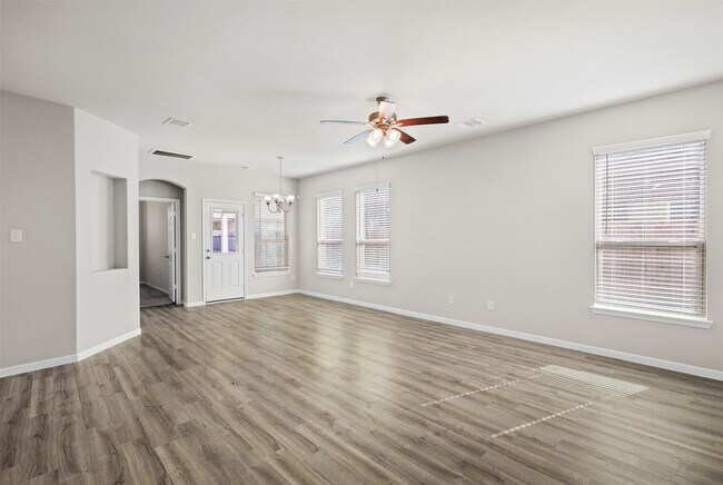 Foto del edificio - 13126 Dancing Reed Dr