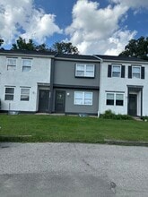 Building Photo - 2532 Sandbury Blvd