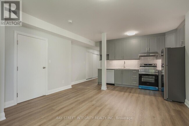 Building Photo - 19 D'Arcy St
