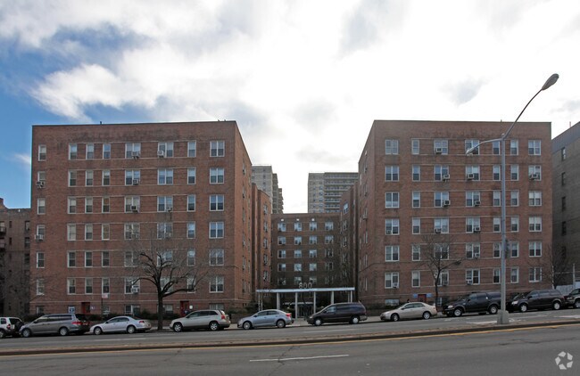 800 Grand Concourse, The Bronx, NY 10451 Apartments The