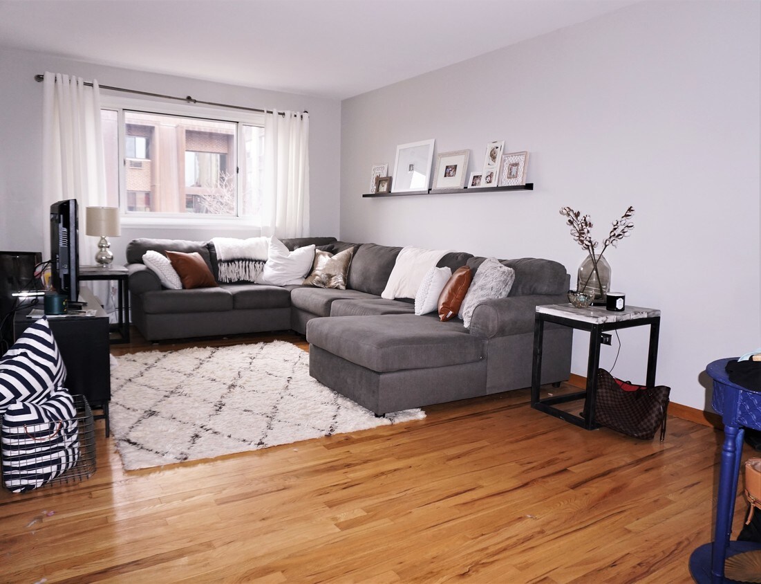 Foto principal - 515 W Wrightwood Ave