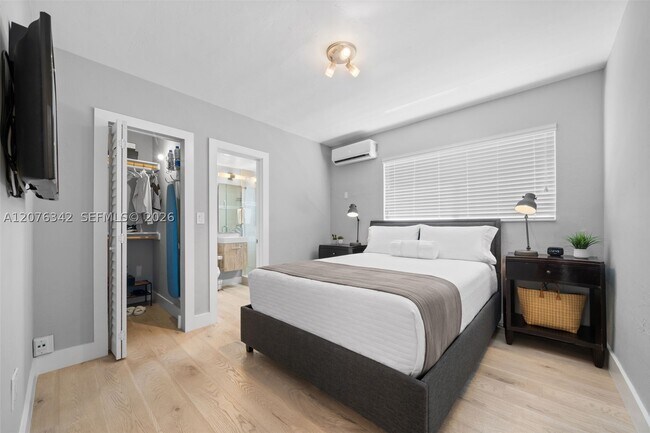 Foto del edificio - 6330 SW 79th St