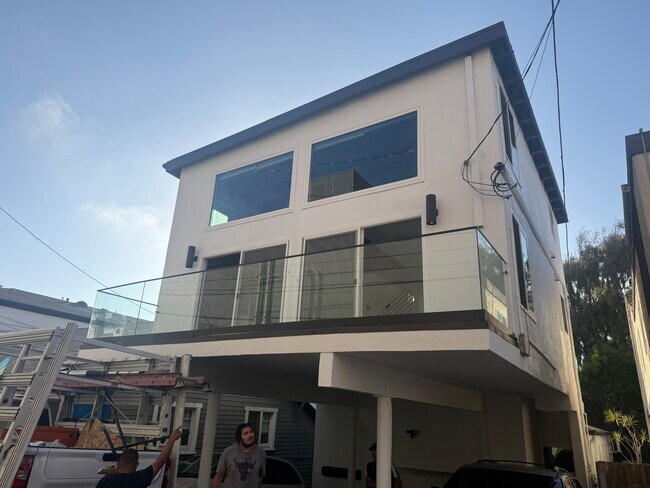 Foto del edificio - 24 20th Ave