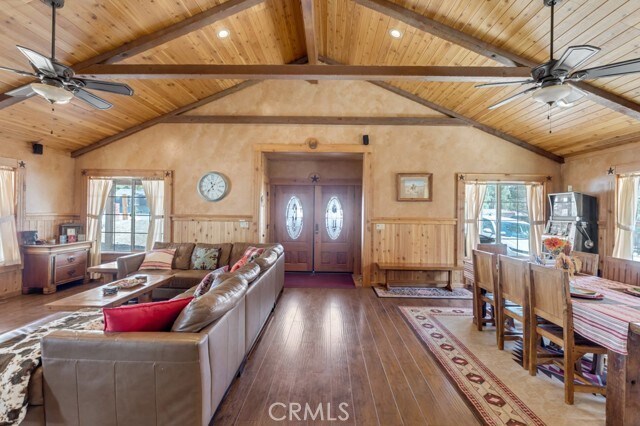 Foto del edificio - 1232 Fox Farm Rd