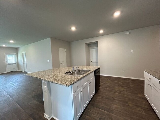 Building Photo - 6025 Montrelia Dr