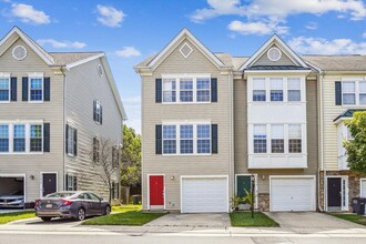 Building Photo - 23076 Fontwell Square