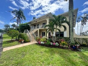 Building Photo - 5908 Via Delray Blvd